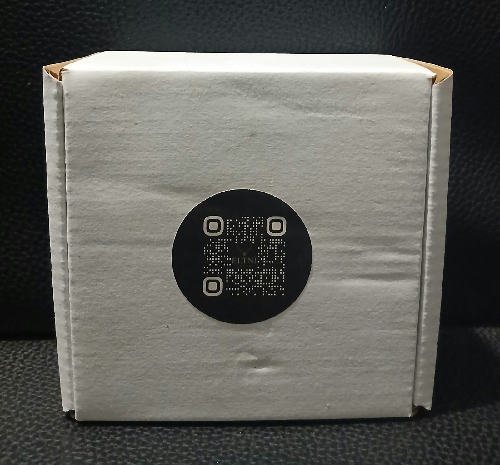 Single-Line Emerald Necklace Set With Earrings - Image 5